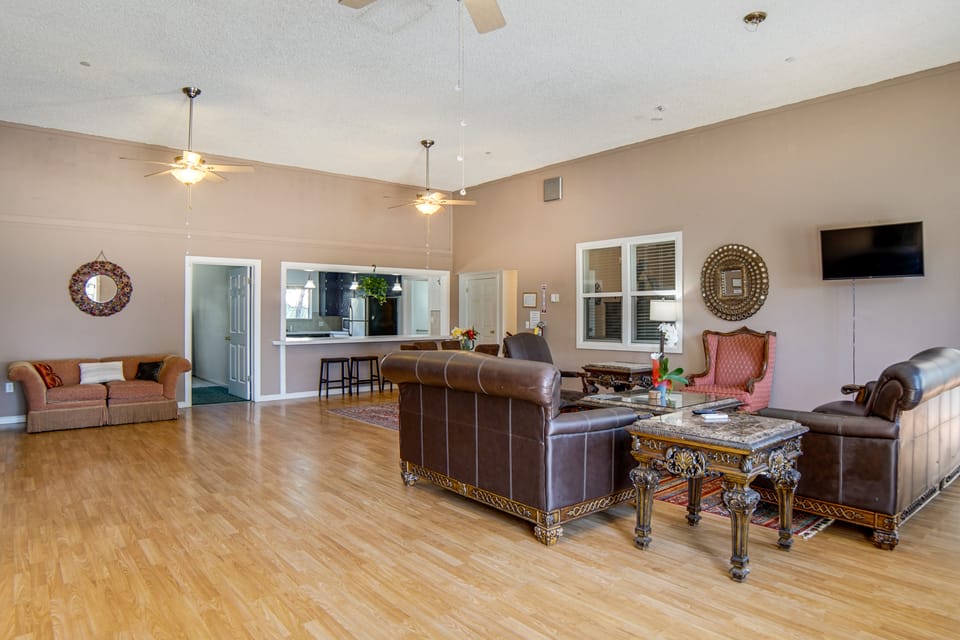 Half-Mi to Clear Lake: Group Getaway in a Church House in Lakeport