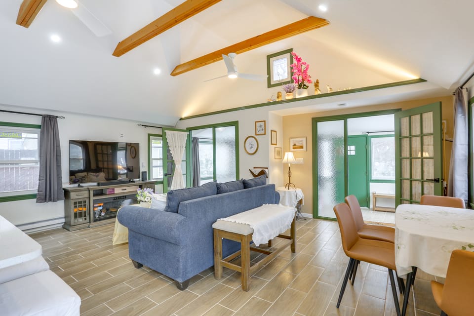 Lakeside Charm! Updated Home Near Mtn Creek Resort House in Hewitt