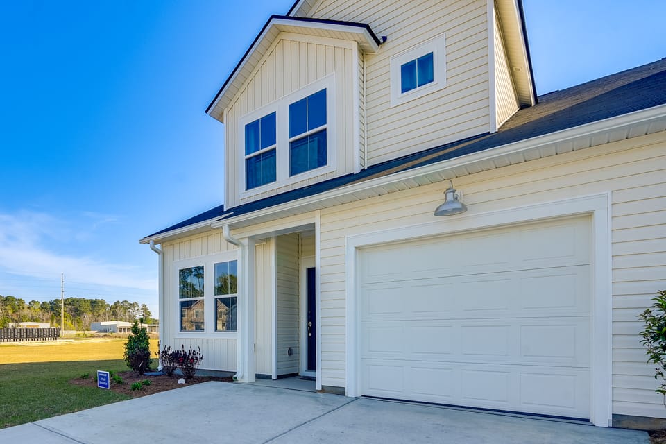 Near Golf! Family Escape 6 Mi to Ocean Isle Beach Apartment in North Carolina