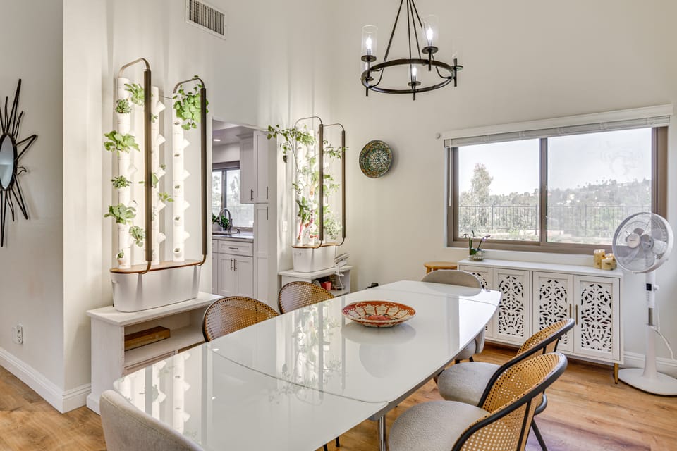 Hot Tub, Pool & SoCal Sunsets: San Diego Area Home House in La Mesa