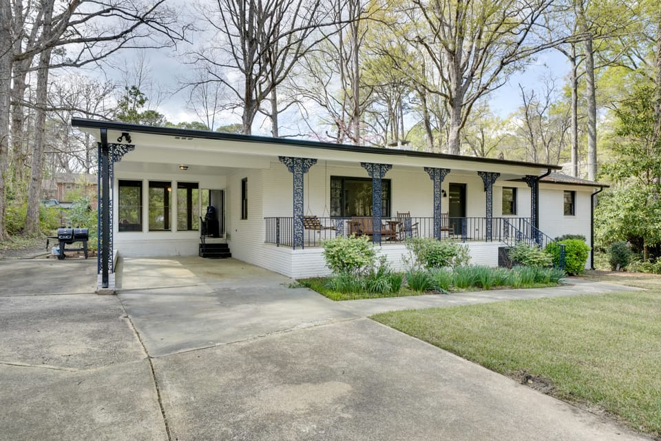 Quiet Downtown Cary Home w/ Screened Porch House in Cary