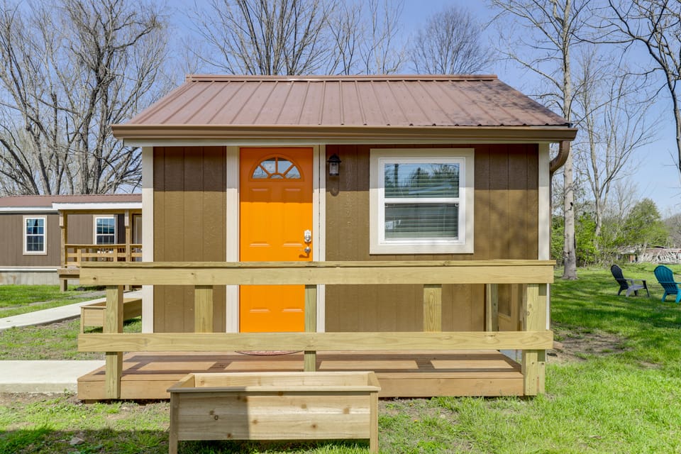 2 Mi to Great Smoky Mtns NP! Cozy Cabin Retreat House in Townsend