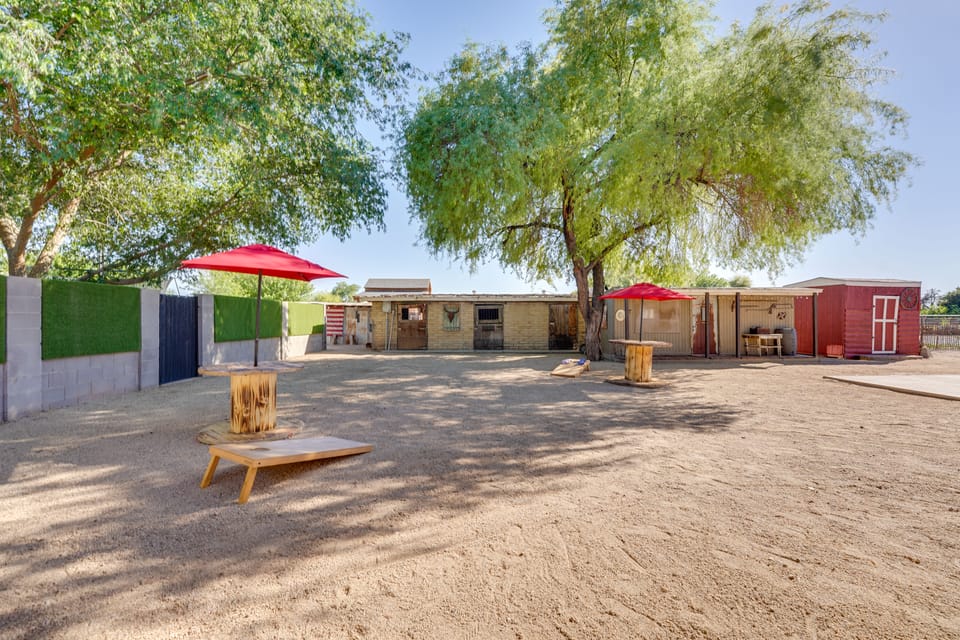 Outdoor Space, Near Everything: Glendale Getaway! House in Glendale