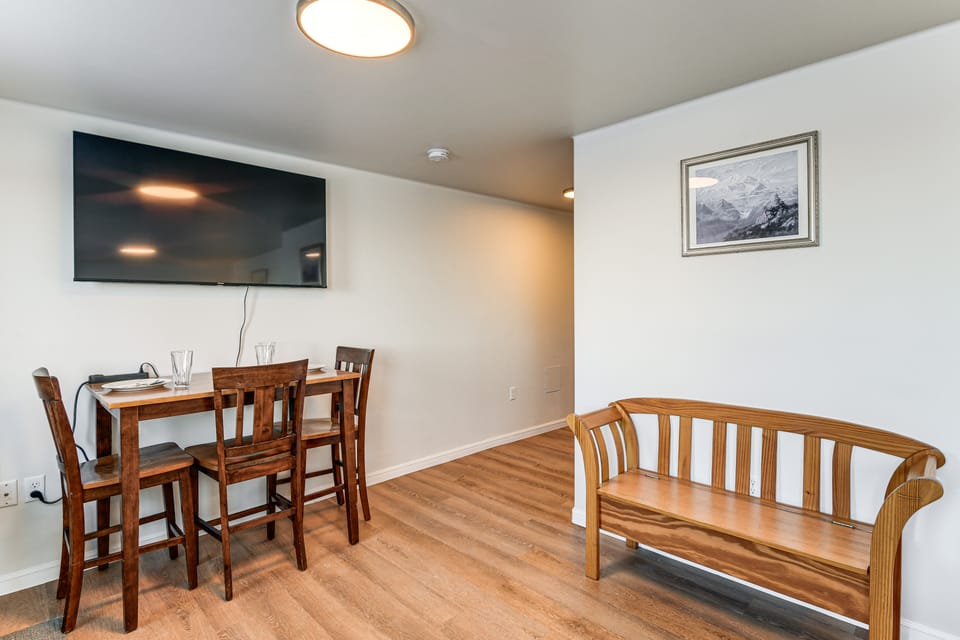 Executive Home, Fabulous Views of Denali to Anch Apartment in Eagle River