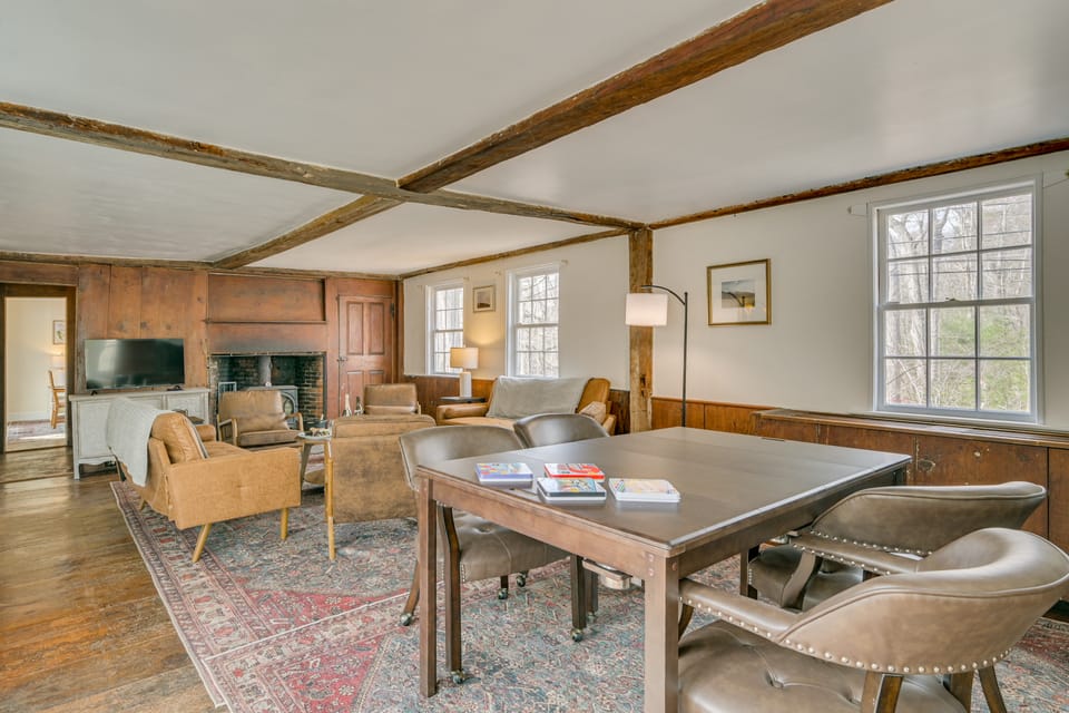 4 Mi to Noannet Pond: Pet-Friendly Home w/ Yard House in Westwood