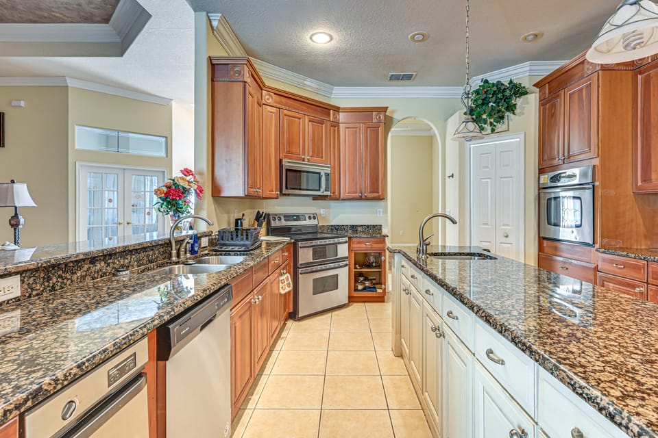 Pool & Lanai! Sophisticated Spring Hill Stay House in Spring Hill