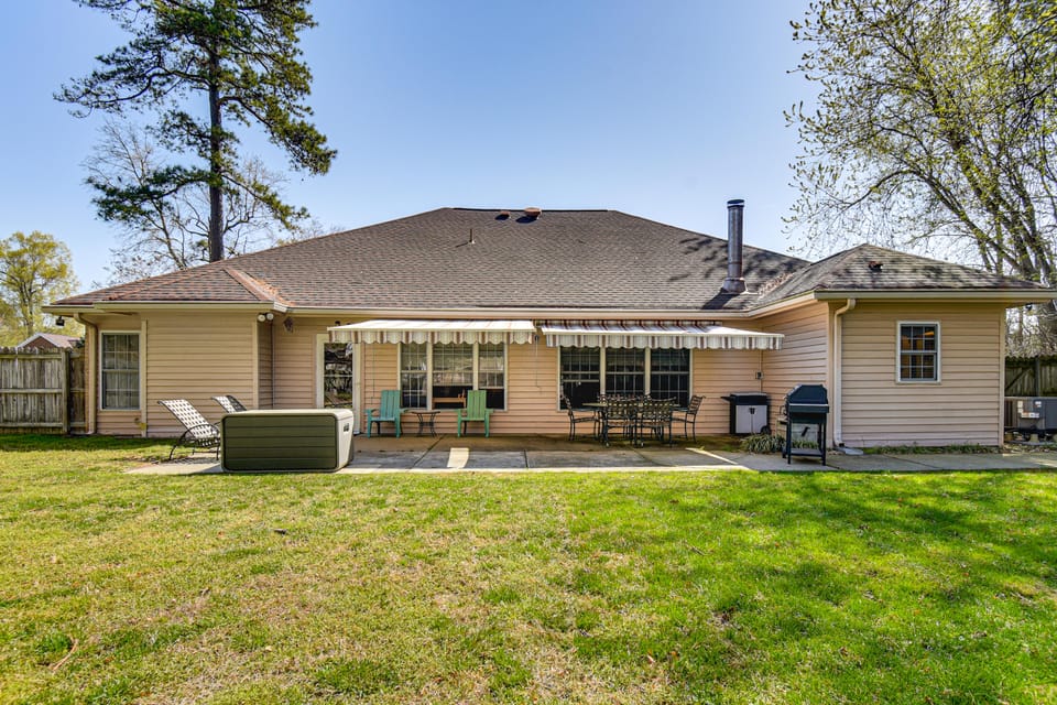 5 Mi to Coliseum! Spacious Home in Hampton Roads House in Hampton