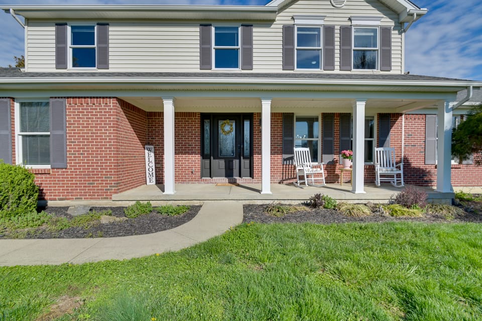 Northern Kentucky Gem w/ Yard & In-Ground Pool! House in Ohio