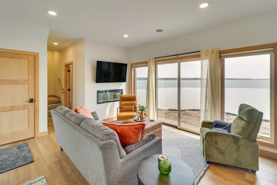 Family-Friendly Lake Ida Escape: Stunning Views! House in Minnesota