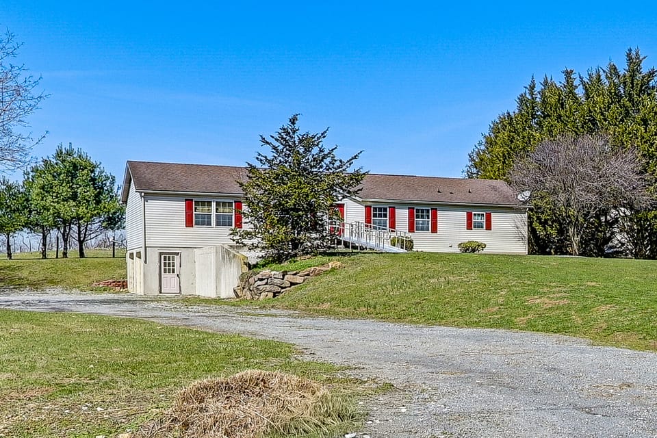 History & Nature Hub! Family Gem in Fayetteville House in Pennsylvania