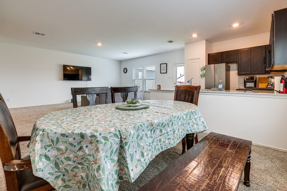 Spacious & Pet Friendly! Hill Country Home Base House in San Marcos