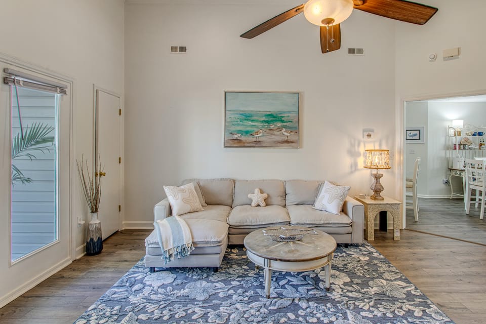 Coastal Retreat in Hampstead + Private Deck & Yard House in Topsail