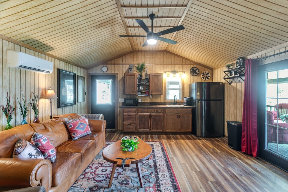 Private Fishing Pond! Secluded Enigma Retreat House in Georgia