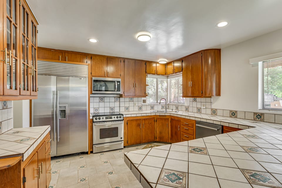 Walkable Uptown Gem! 3 Mi to Phoenix Mtns Preserve House in Phoenix
