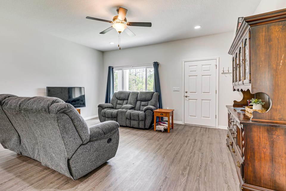 Dunnellon Escape w/ Yard: 8 Mi to Rainbow River House in Florida