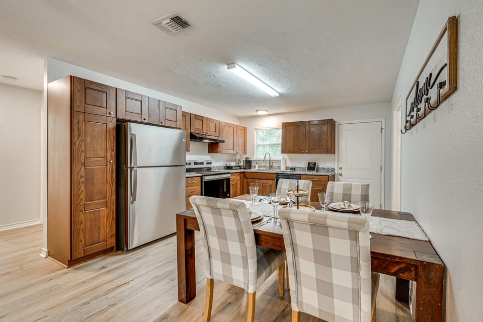 Family-Friendly Nash Home 6 Mi to Spring Lake Park House in Texarkana