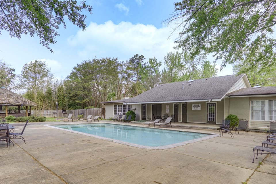 2 Mi to Ole Miss University! Condo w/ Pool Access Apartment in Oxford