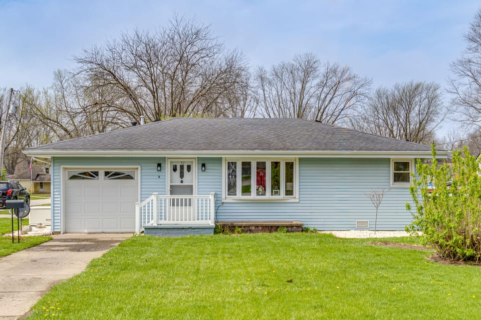 7 Mi to Mississinewa Lake! Charming Home House in Indiana