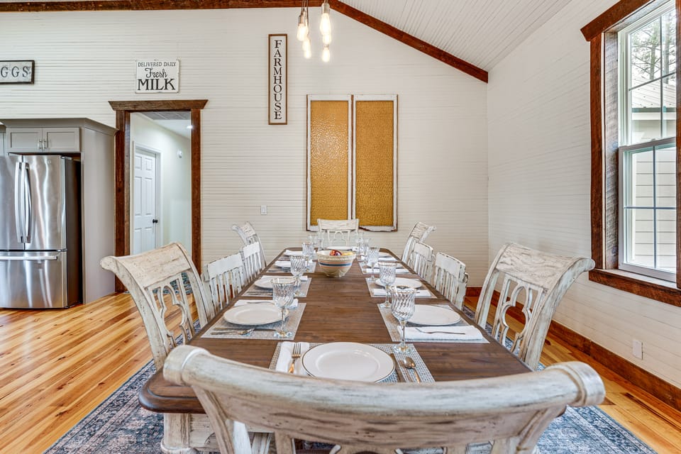 Near Ichetucknee Springs! Renovated Historic Home House in Florida