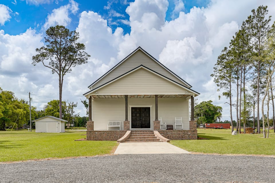 Near Ichetucknee Springs! Renovated Historic Home House in Florida
