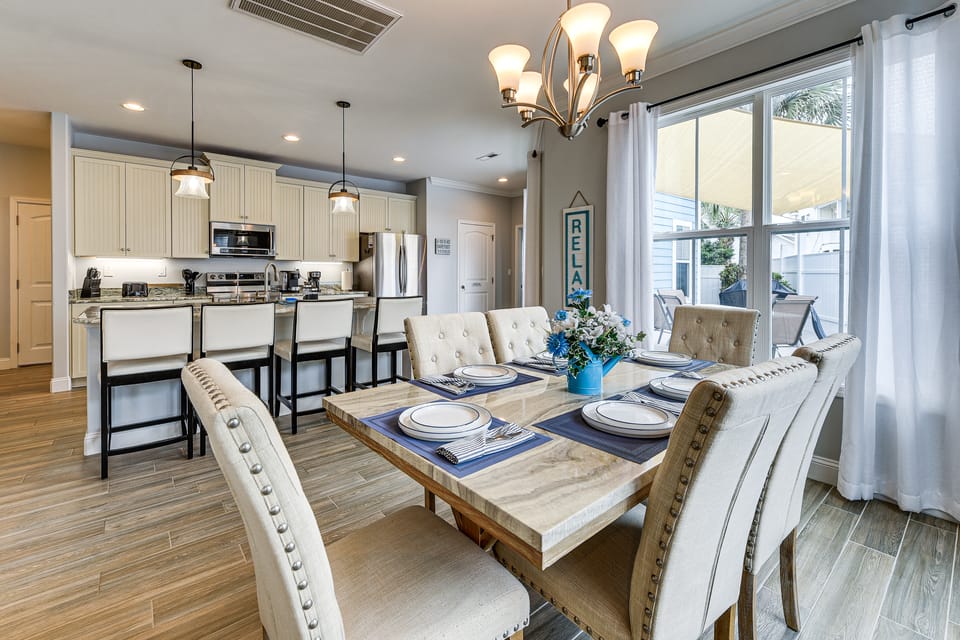 Walk to Beach & Barefoot Landing! Group Getaway House in North Myrtle Beach