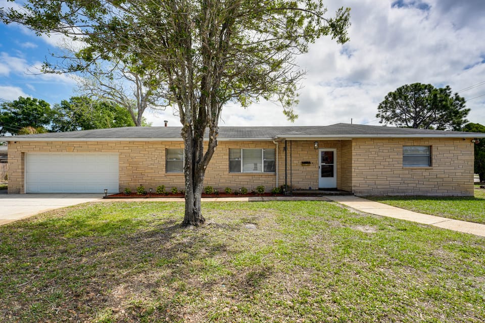 St Pete Home w/ Ample Parking! Near Dtwn & Beaches House in St Petersburg