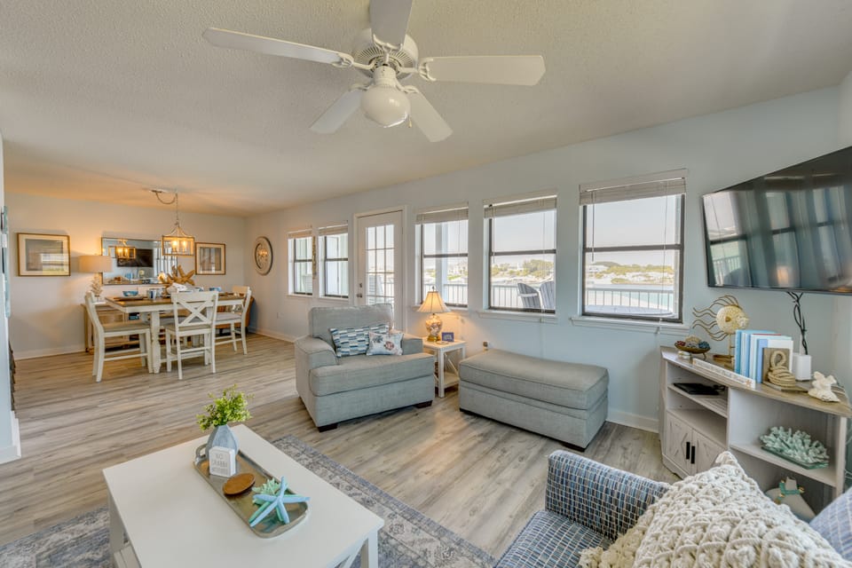 Fish, Swim & Dine: Ocean-View Orange Beach Condo Apartment in Ono Island
