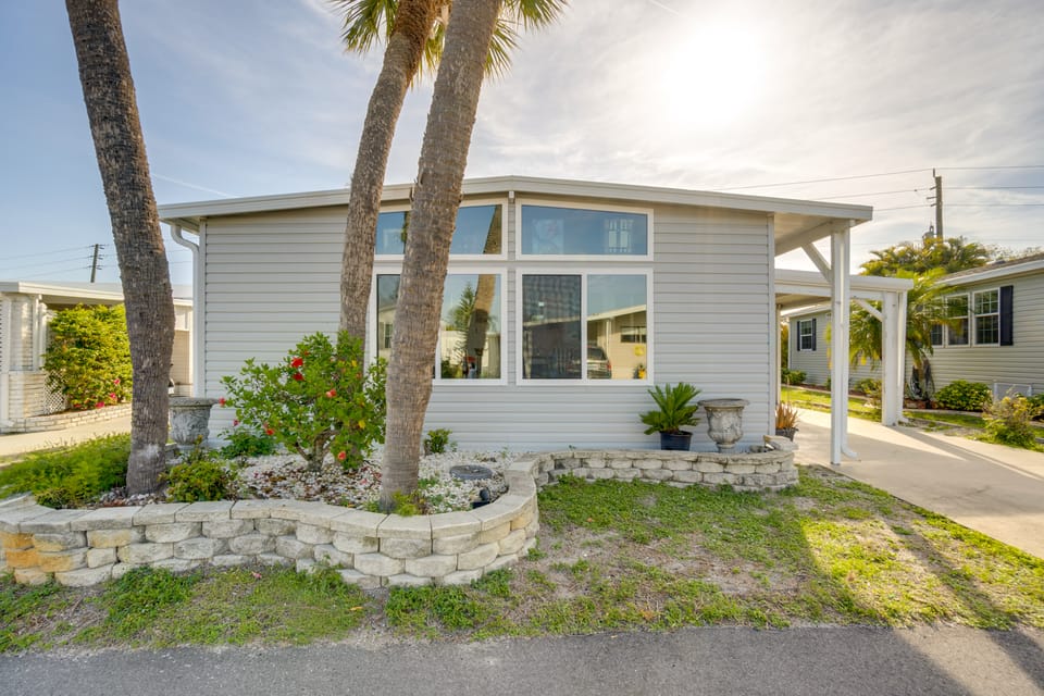 Golf + Pool Days! Extended Port Charlotte Escape House in Florida