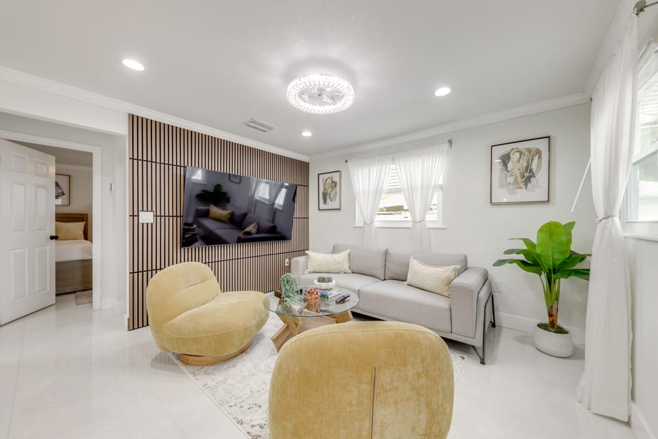 Stroll to Dtwn: Delray Beach Home w/ Outdoor Oasis House in Delray Beach
