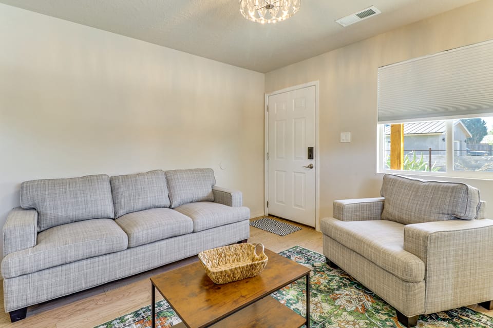 2 Mi to Old Town ABQ! Cozy Desert Retreat House in Albuquerque