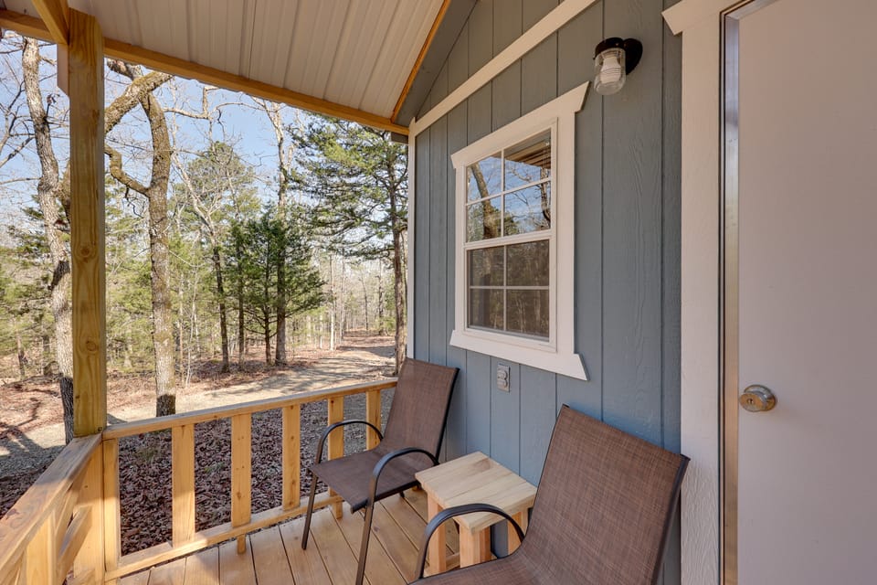 Quiet & Cozy Ouachitas Mtns Cabin w/ Trail Access Apartment in Arkansas