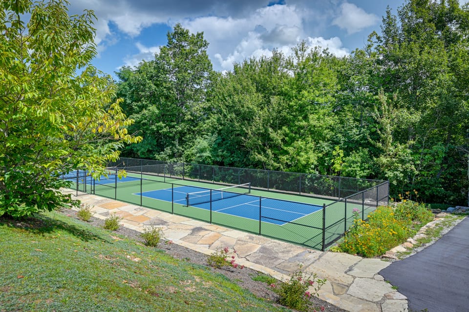 Mountain Retreat w/ Community Perks in Glenville! House in Tennessee