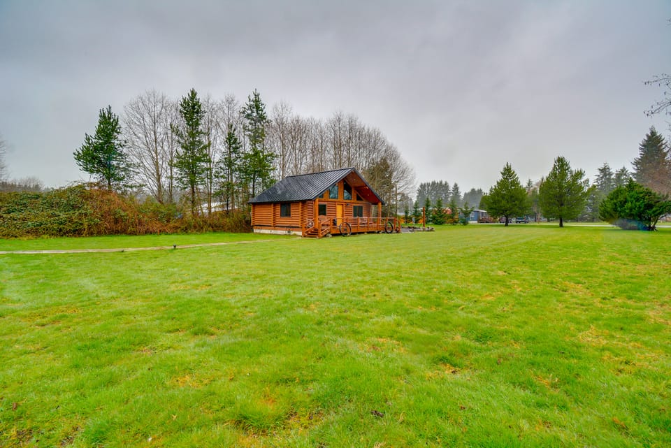 Near Trails & Rivers! 'Trybett Cabin' in Forks Apartment in Forks