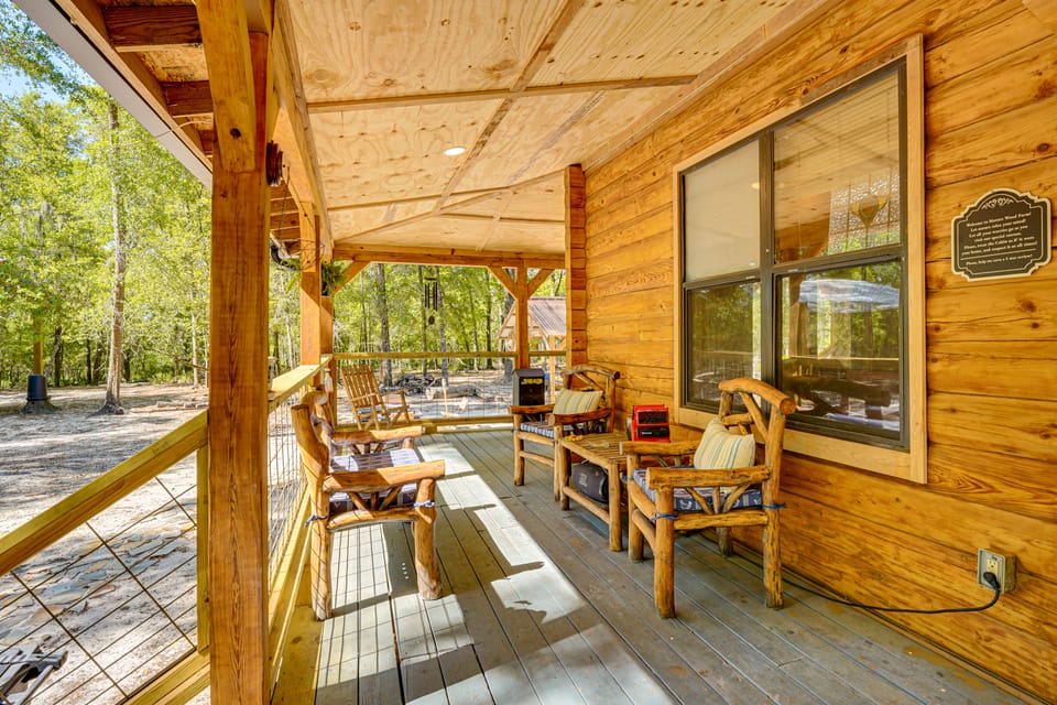 Fish & Float at Natural Springs! Log Cabin in Bell House in Florida