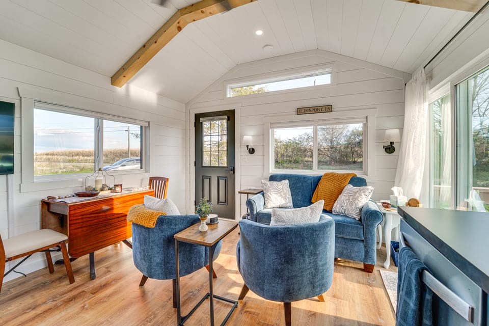 Little Blue Cabin! Country Stay Near Williamsport House in Pennsylvania