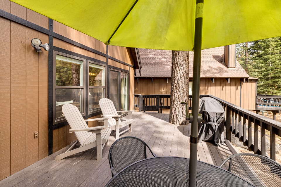 2 Mi to Lake Tahoe! All-Season Extended Getaway House in Incline Village