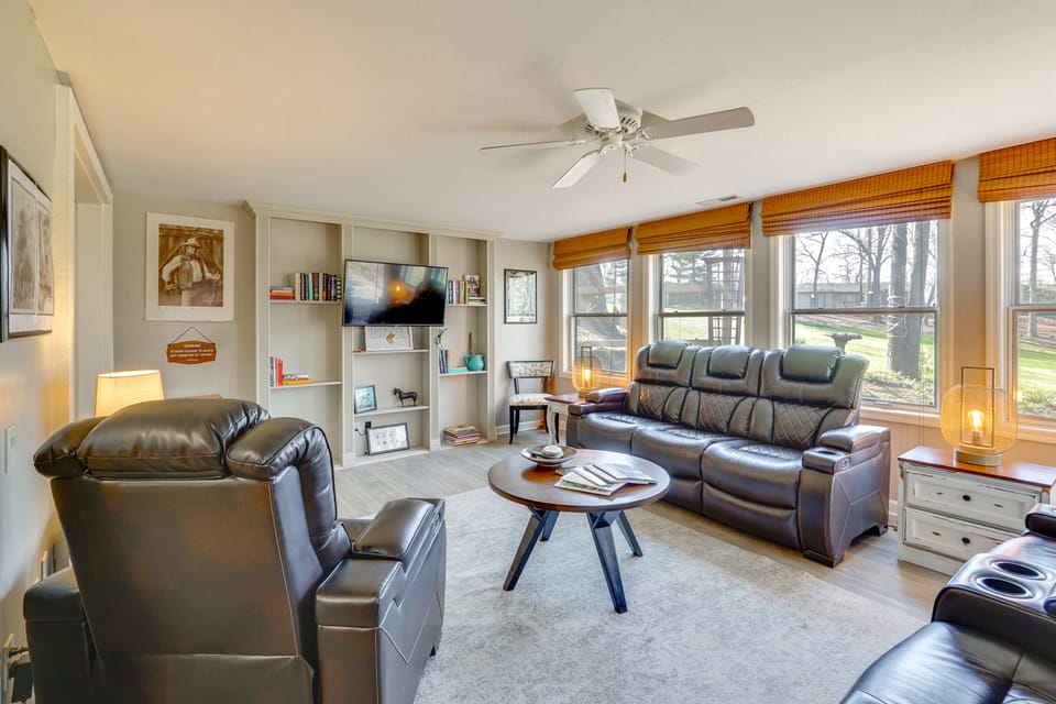 Tan-Tar-A Estates Margaritaville Golf Course Home House in Lake of the Ozarks