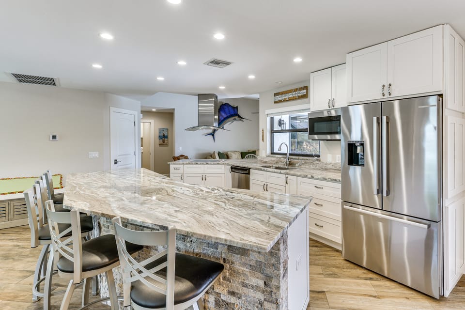 30-Day Beach Oasis w/ Pool, 1 Mi to Barefoot Beach House in Vanderbilt Lakes