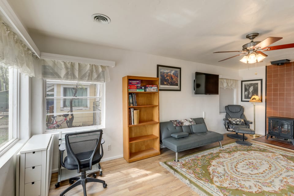 Near Route 66, Family Fun & Lakes! Williams Home House in Williams
