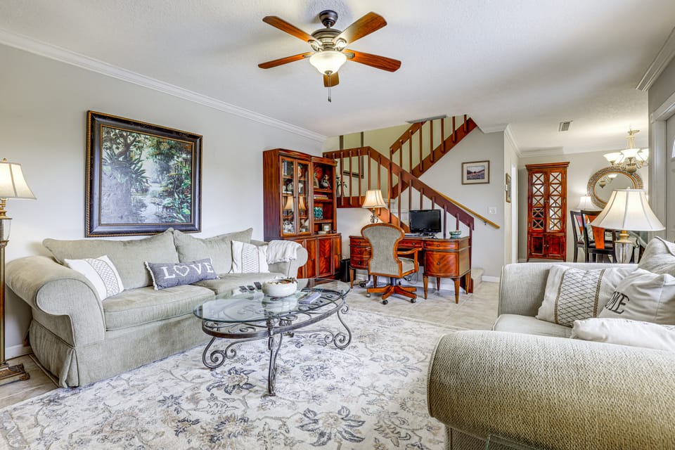 4 Mi to Beach! Jupiter Retreat w/ Pool Access Apartment in Jupiter