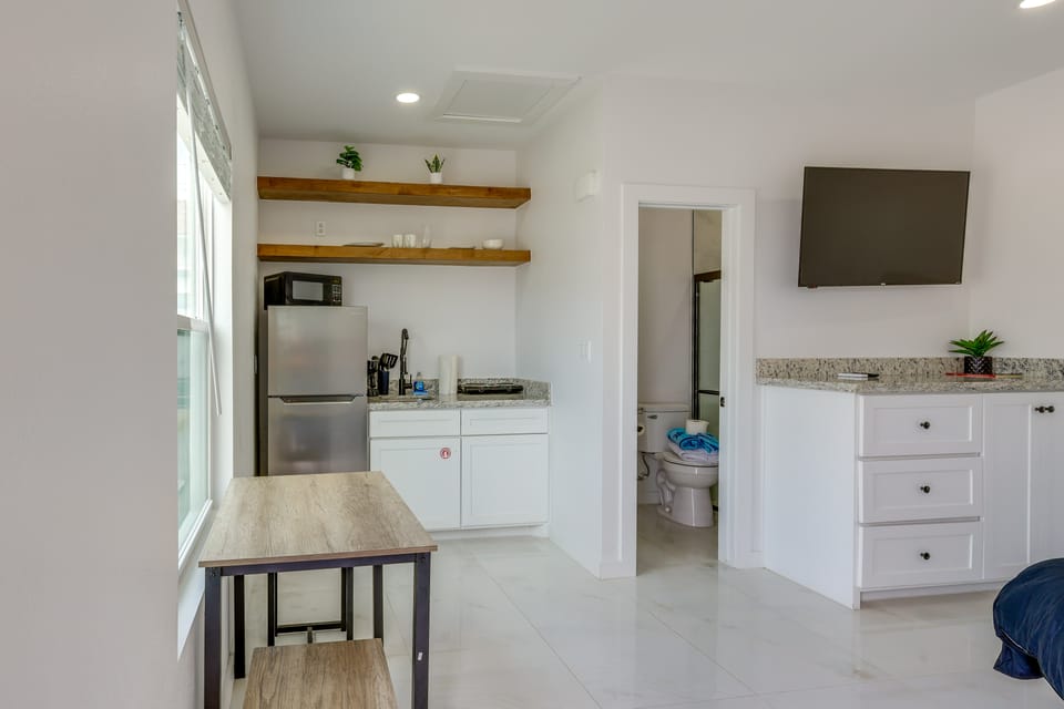 Central to Everything, Easy Beach Access! SPI Stay Apartment in South Padre Island