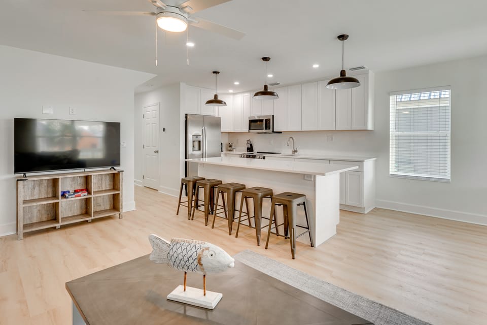 Brand New Home in Steinhatchee with Rooftop Deck! House in Florida