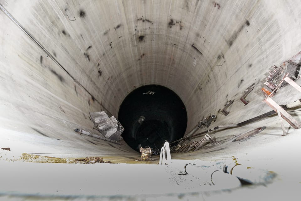 Nuclear Missile Silo Bunker on Schilling AFB! House in Kansas