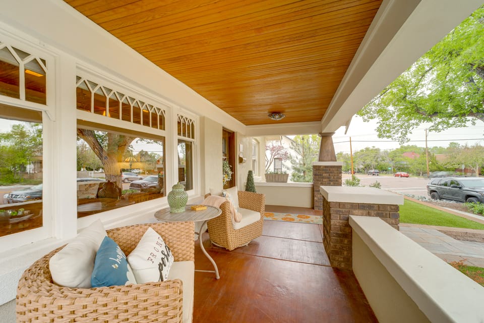 3 Blocks to Plaza! Historic Prescott Gem w/ Grill House in Prescott