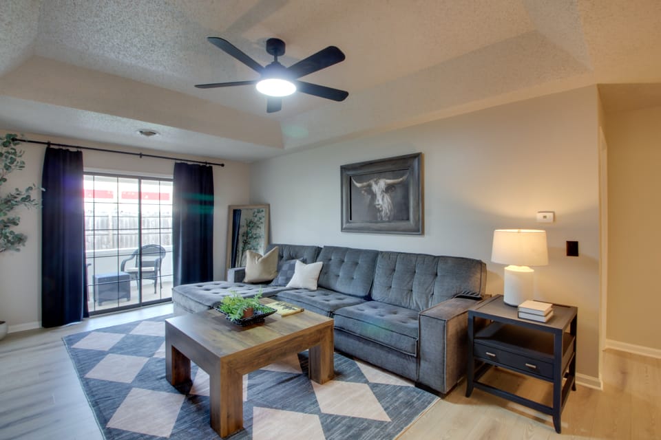 Unique Aparthotel Stay 15 Mi to Overland Park Apartment in Ozark Mountains