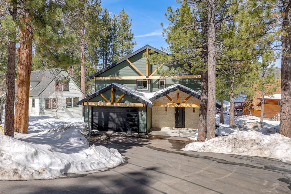 Waterfront Luxury! Brand-New Big Bear Lake House House in Big Bear