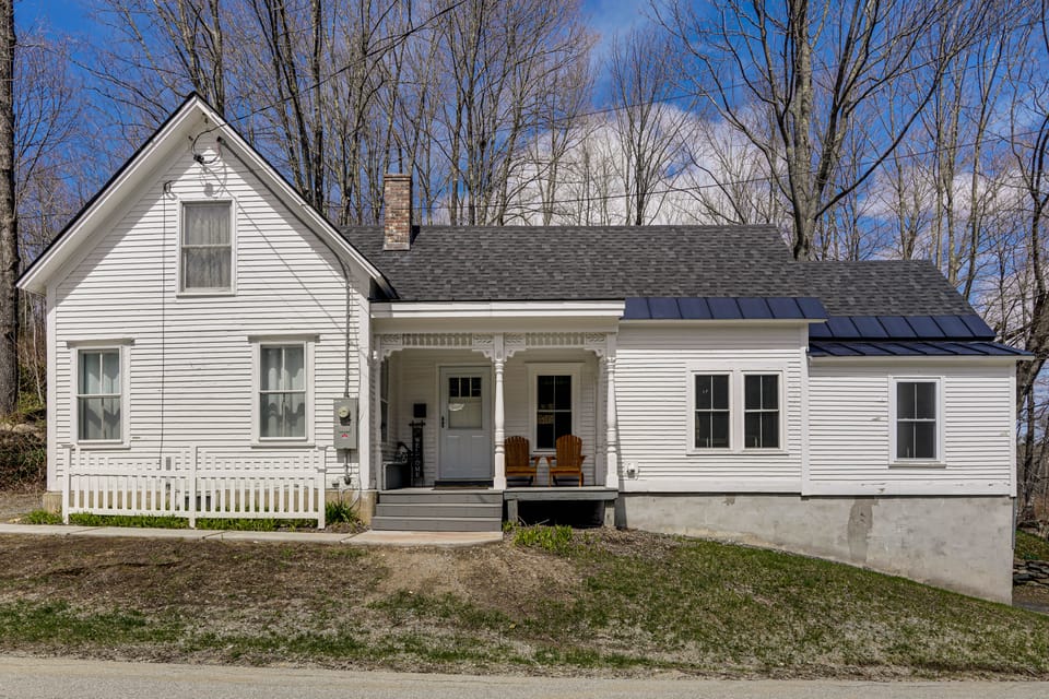 Peaceful All-Season Getaway for Families in Ludlow House in Vermont