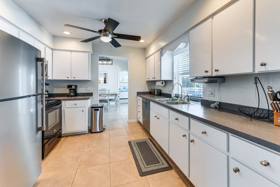 3 Mi to Beach! Englewood Family Gem + Private Pool House in Englewood