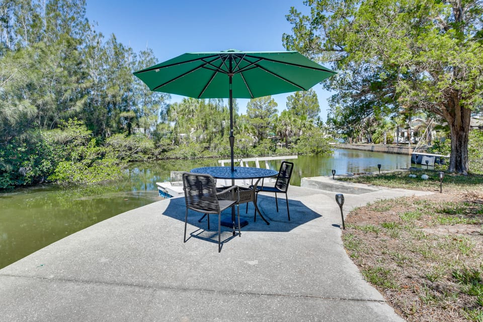 Dockside Hernando Beach Retreat w/ Canal Access House in Hernando Beach