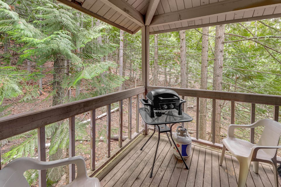 Whitefish Lake Couples Escape w/ Community Perks! Apartment in Whitefish